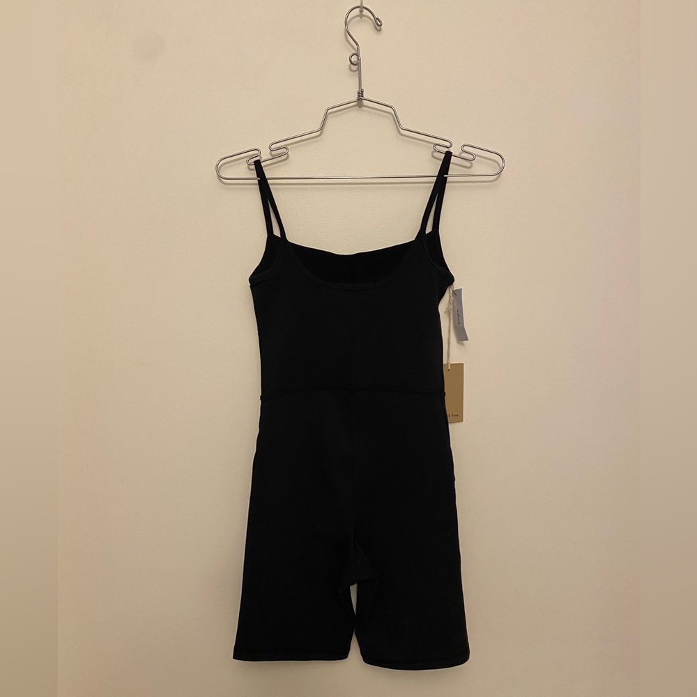 ARITZIA WILFRED FREE DIVINITY ROMPER 7” SIZE XTRA SMALL BLACK